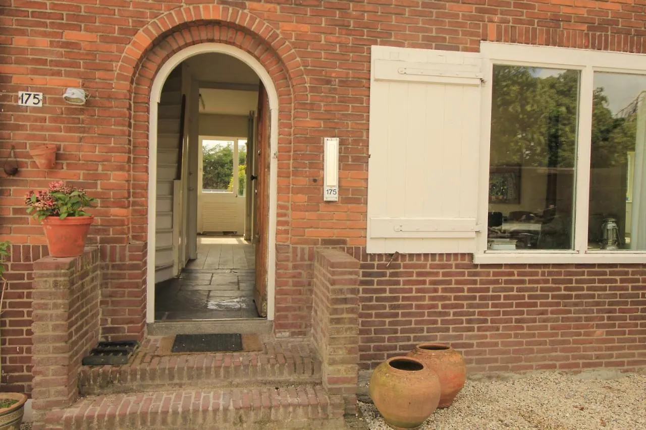 Akerdijk Appartement Badhoevedorp Nederland